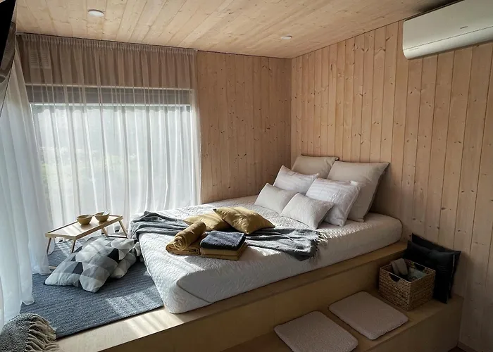 Mysikaspot Black Vikendica Sika